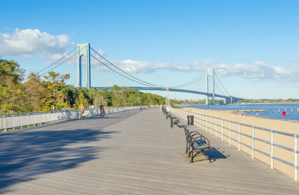 Things To Do In Staten Island, New York City, New York, 5 Day Travel Itinerary, Brief History, Weather – Winter, Spring, Summer, Fall – Bike Paths, Campsites, Famous Landmarks, Best Food Restaurants, Night Life travelanycountry