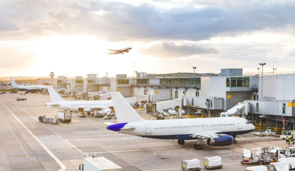 Travel Guide To London, England International Airport Arriving In London, England travelanycountry