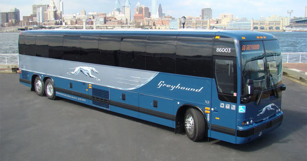 Travel Guide To Cleveland, Ohio Traveling By Greyhound Arriving In CLeveland, Ohio By GreyHound Bus, Flix Bus travelanycountry