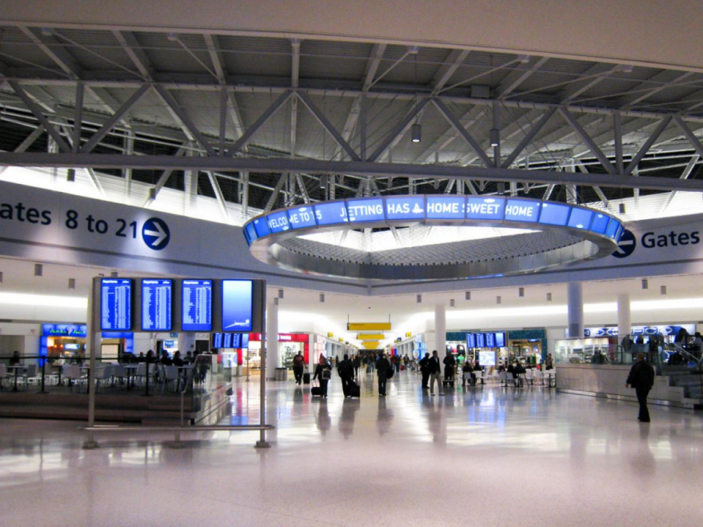 Travel Guide To New York City, New York International Airport Arriving In New York City, New York, Holiday Travel Tips travelanycountry