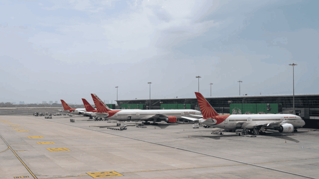 How To Spend 2 Days In New Delhi, India Travel Itinerary Arriving At The International Airport  travelanycountry