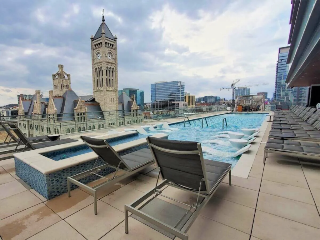 How To Spend 2 Days In Nashville, Tennessee Travel Itinerary Arriving At The International Airport travelanycountry