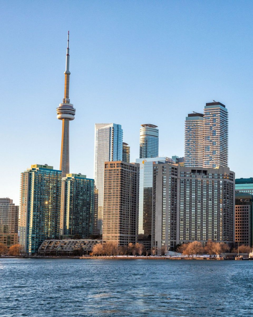 How To Spend 2 Days In Toronto, Canada Travel Itinerary Arriving At The International Airport, Short History, 10 Things Todo travelanycountry