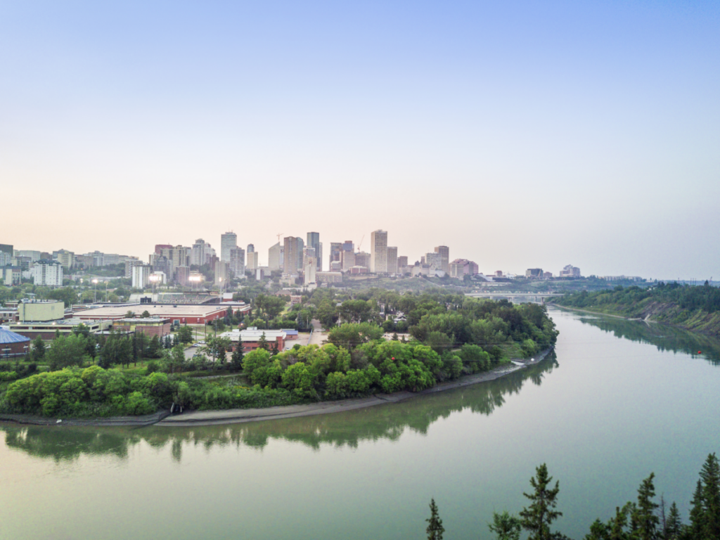 How To Spend 2 Days In Edmonton, Canada Travel Itinerary Arriving At The International Airport, Short History, 10 Things To Do travelanycountry