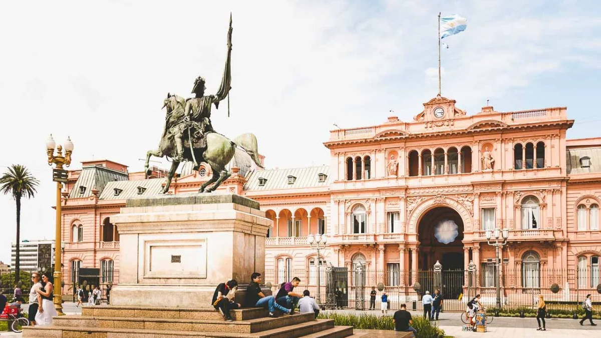 How To Spend 2 Days In Buenos Aires, Argentina Travel Itinerary Arriving At The International Airport, Short History, 10 Things To Do travelanycountry